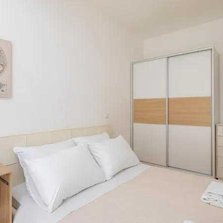Mba Modern Apartment *